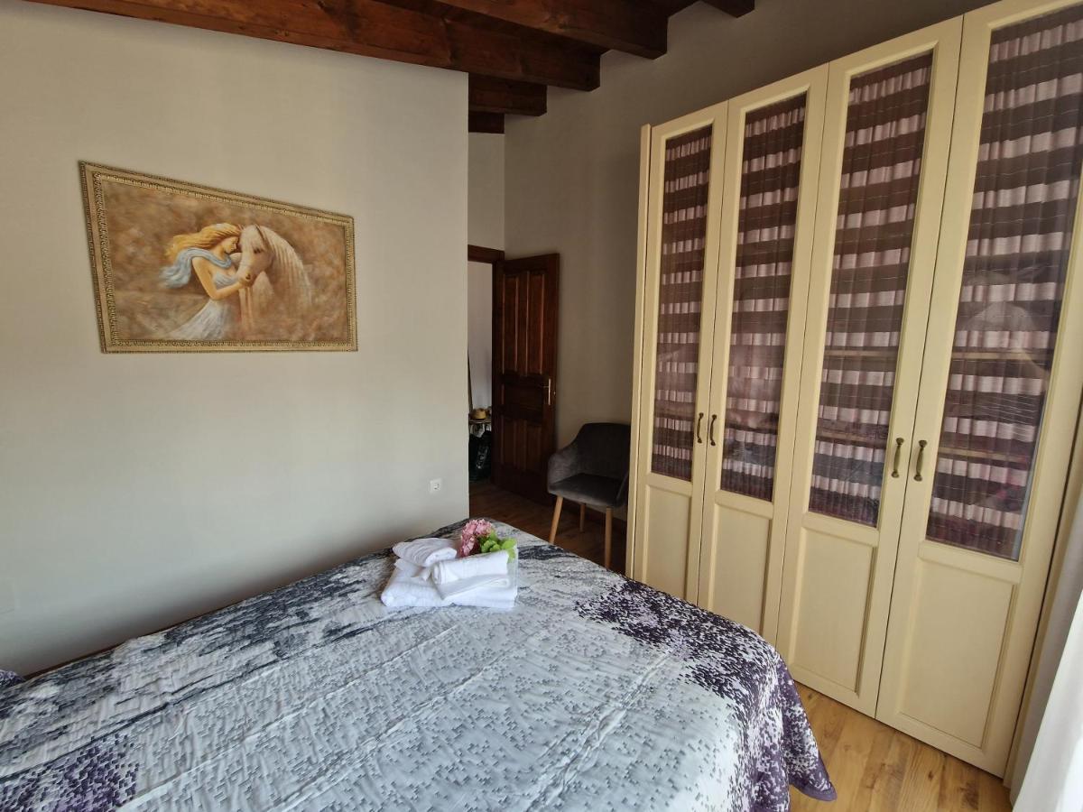 Apartamento El Campo Bores Luaran gambar