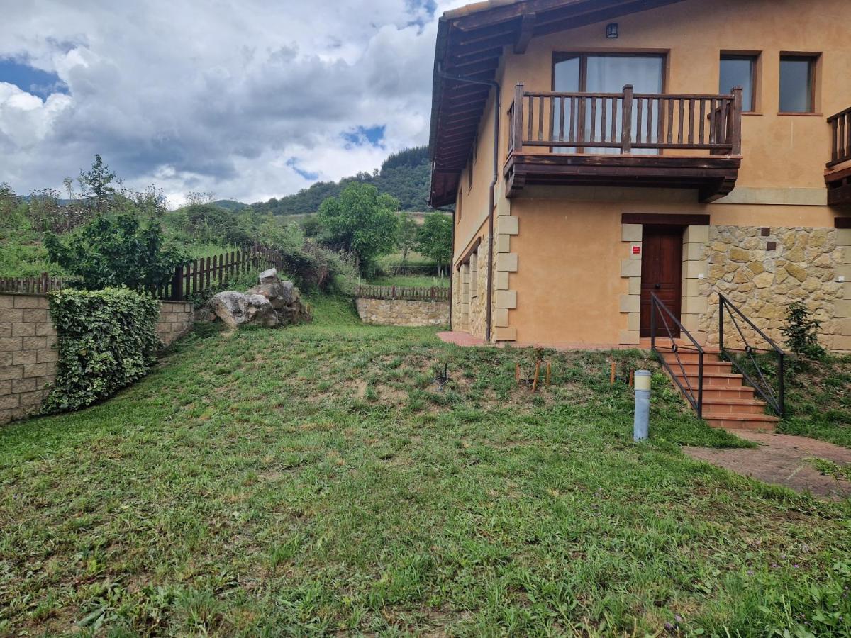 Apartamento El Campo Bores Luaran gambar